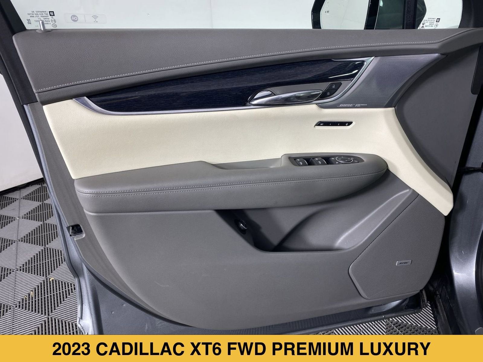 2023 Cadillac XT6 Premium Luxury