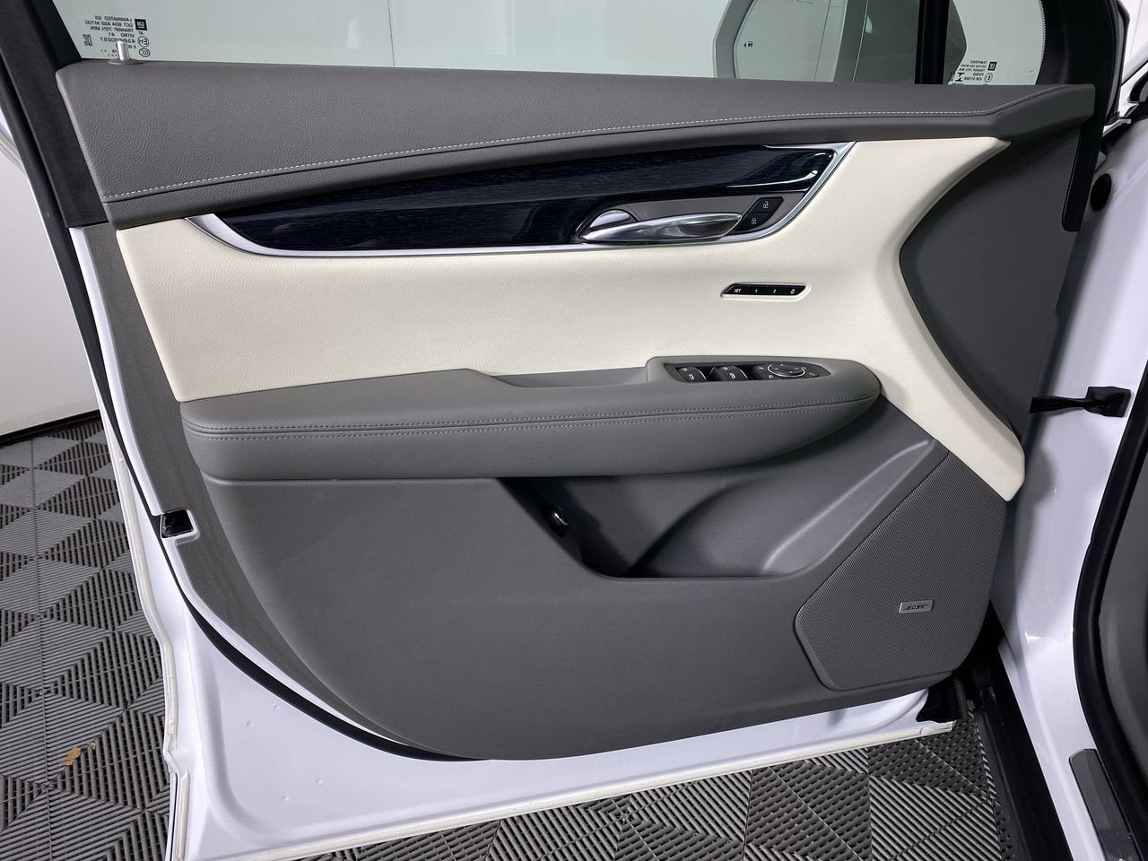 2020 Cadillac XT6 FWD Premium Luxury