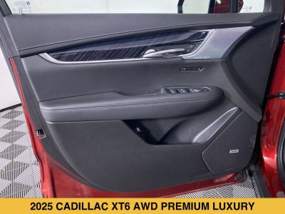 2025 Cadillac XT6 Premium Luxury