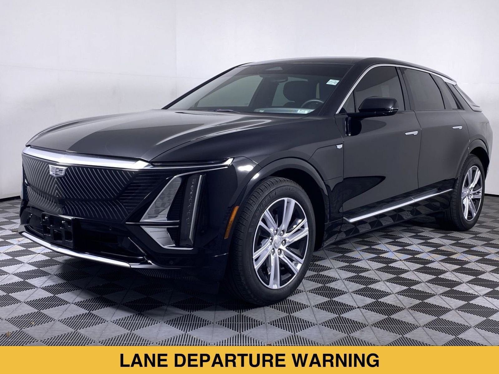 2024 Cadillac LYRIQ Tech