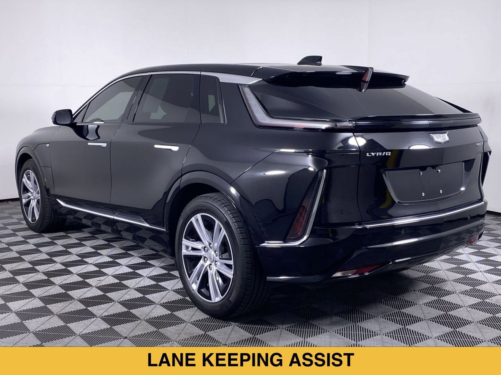 2024 Cadillac LYRIQ Tech