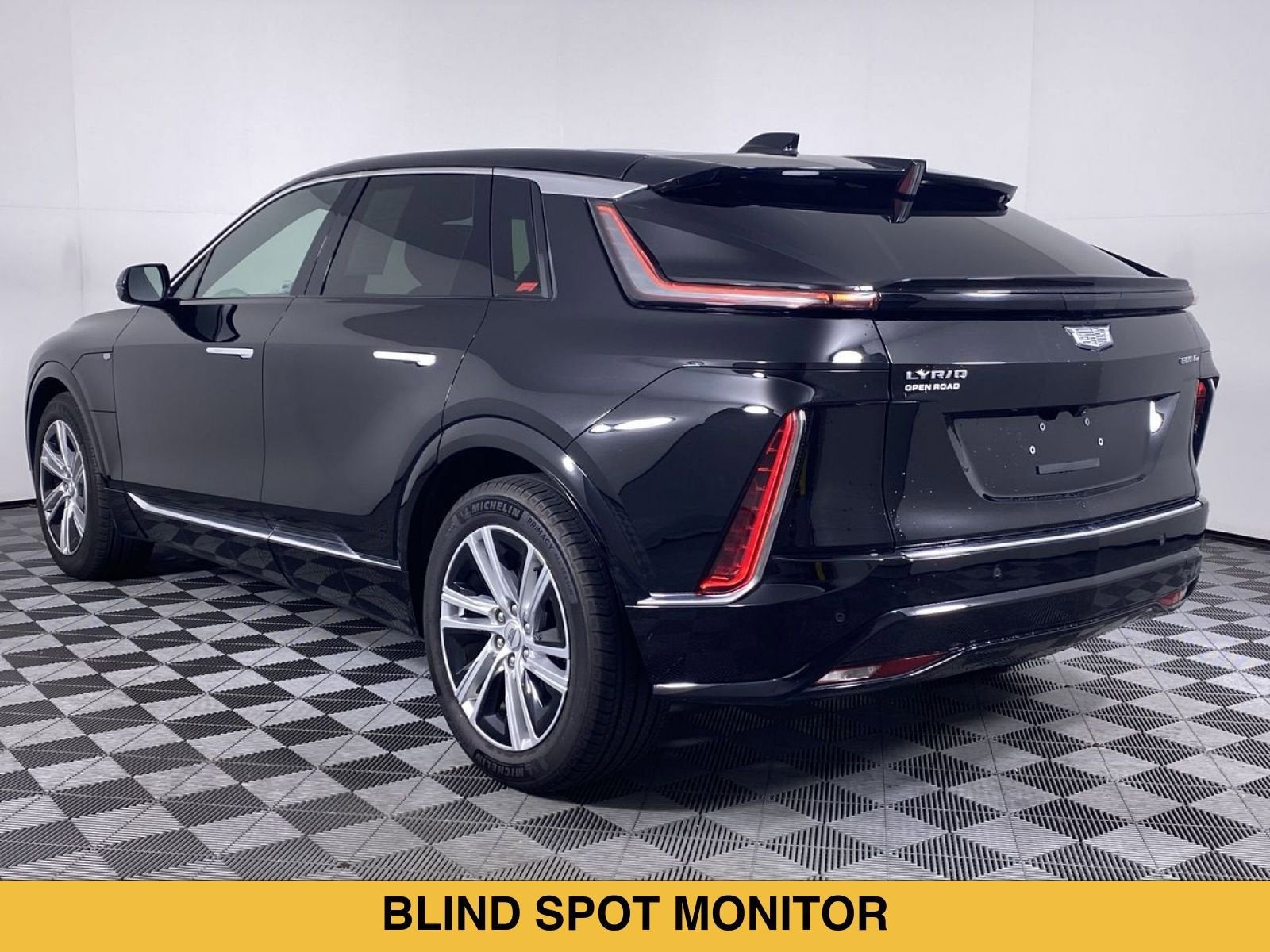 2024 Cadillac LYRIQ Tech