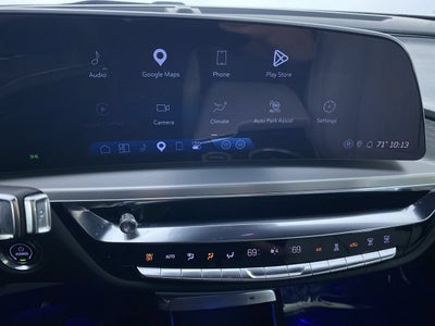 2024 Cadillac LYRIQ Luxury 1