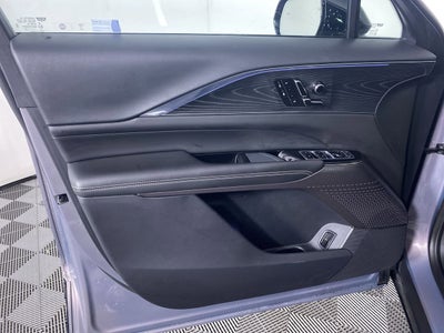 2024 Cadillac LYRIQ Luxury 1
