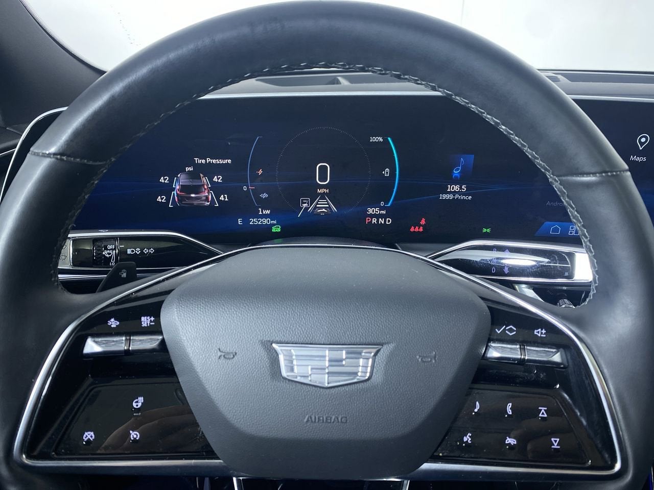 2024 Cadillac LYRIQ Luxury 1