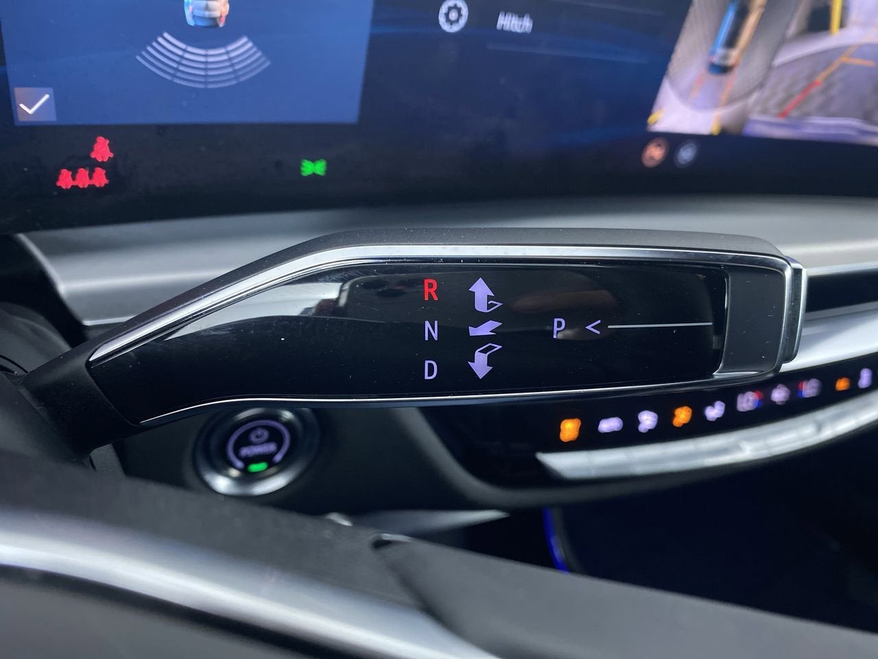 2024 Cadillac LYRIQ Luxury 1