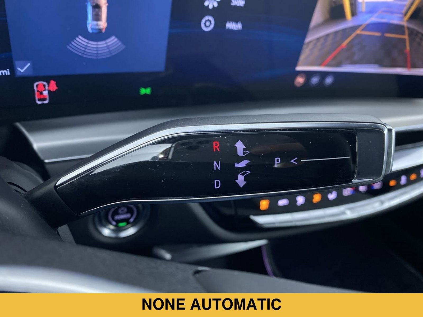 2024 Cadillac LYRIQ Luxury 1