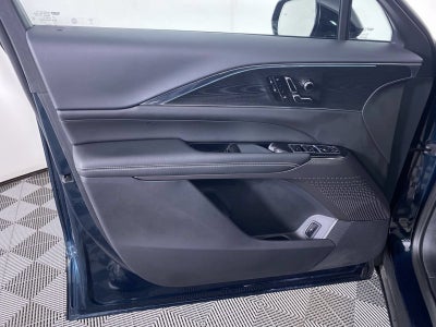2024 Cadillac LYRIQ Luxury 1