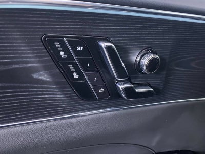 2024 Cadillac LYRIQ Luxury 1