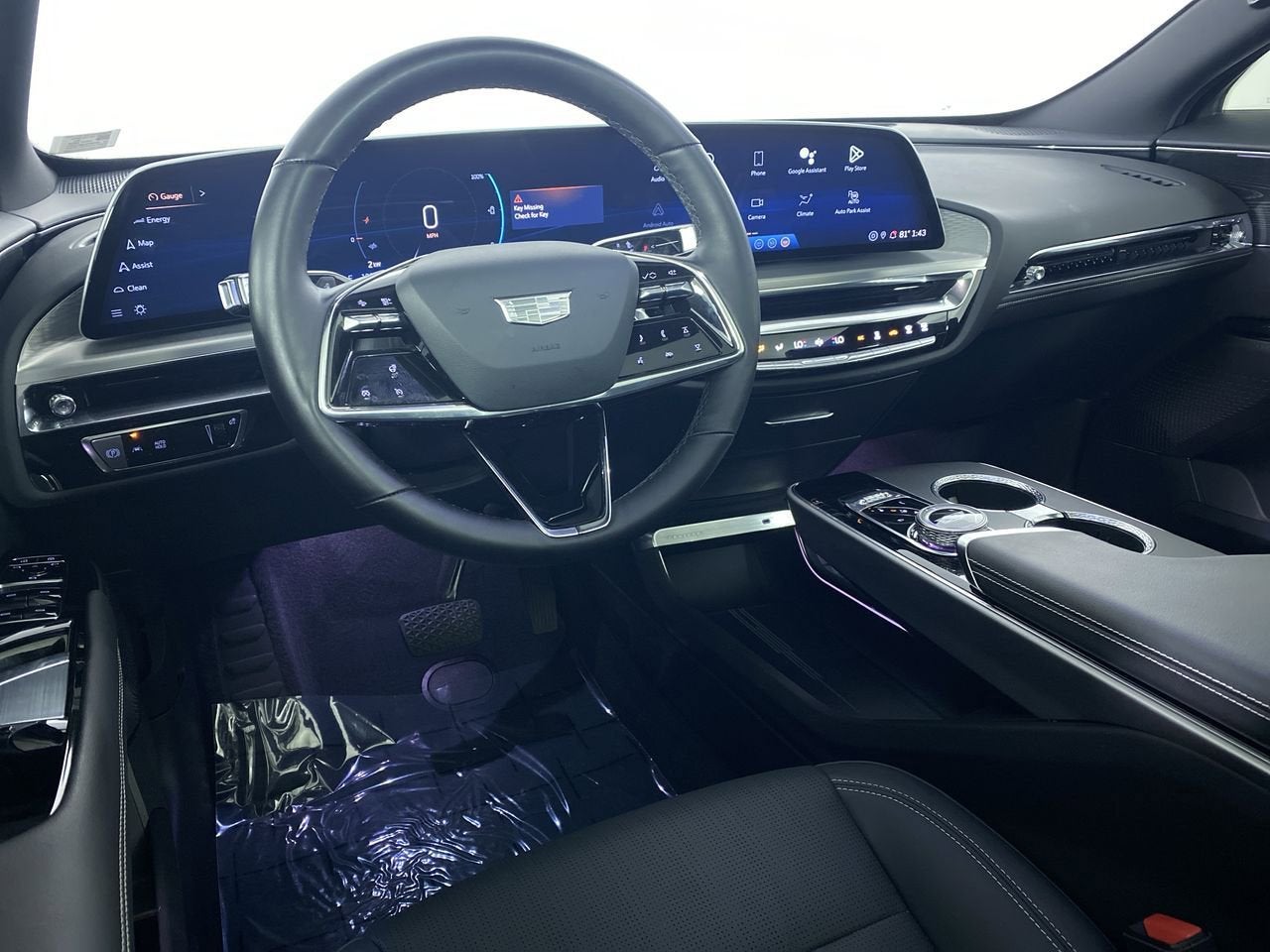 2024 Cadillac LYRIQ Luxury 1
