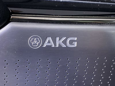 2024 Cadillac LYRIQ Luxury 3