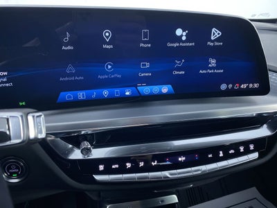 2024 Cadillac LYRIQ Luxury 3