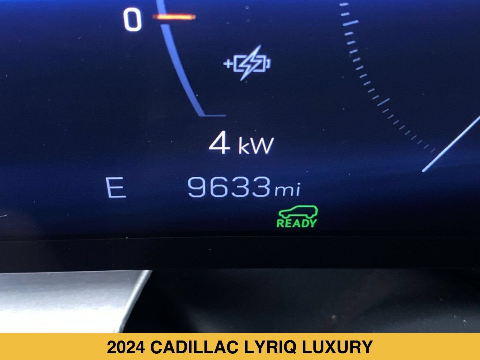2024 Cadillac LYRIQ Luxury 3