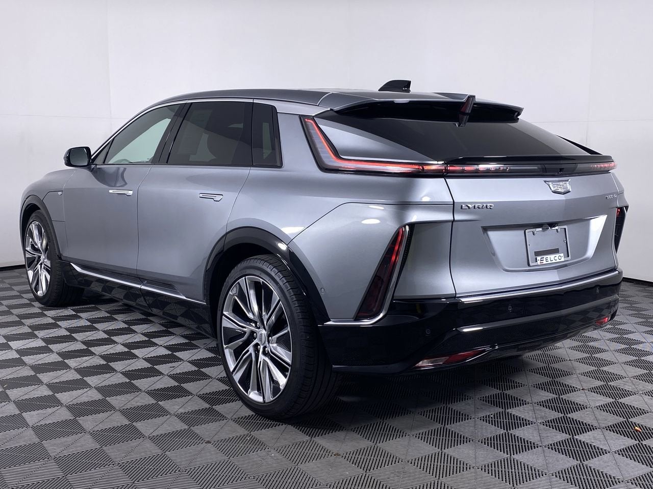 2024 Cadillac LYRIQ Luxury 3