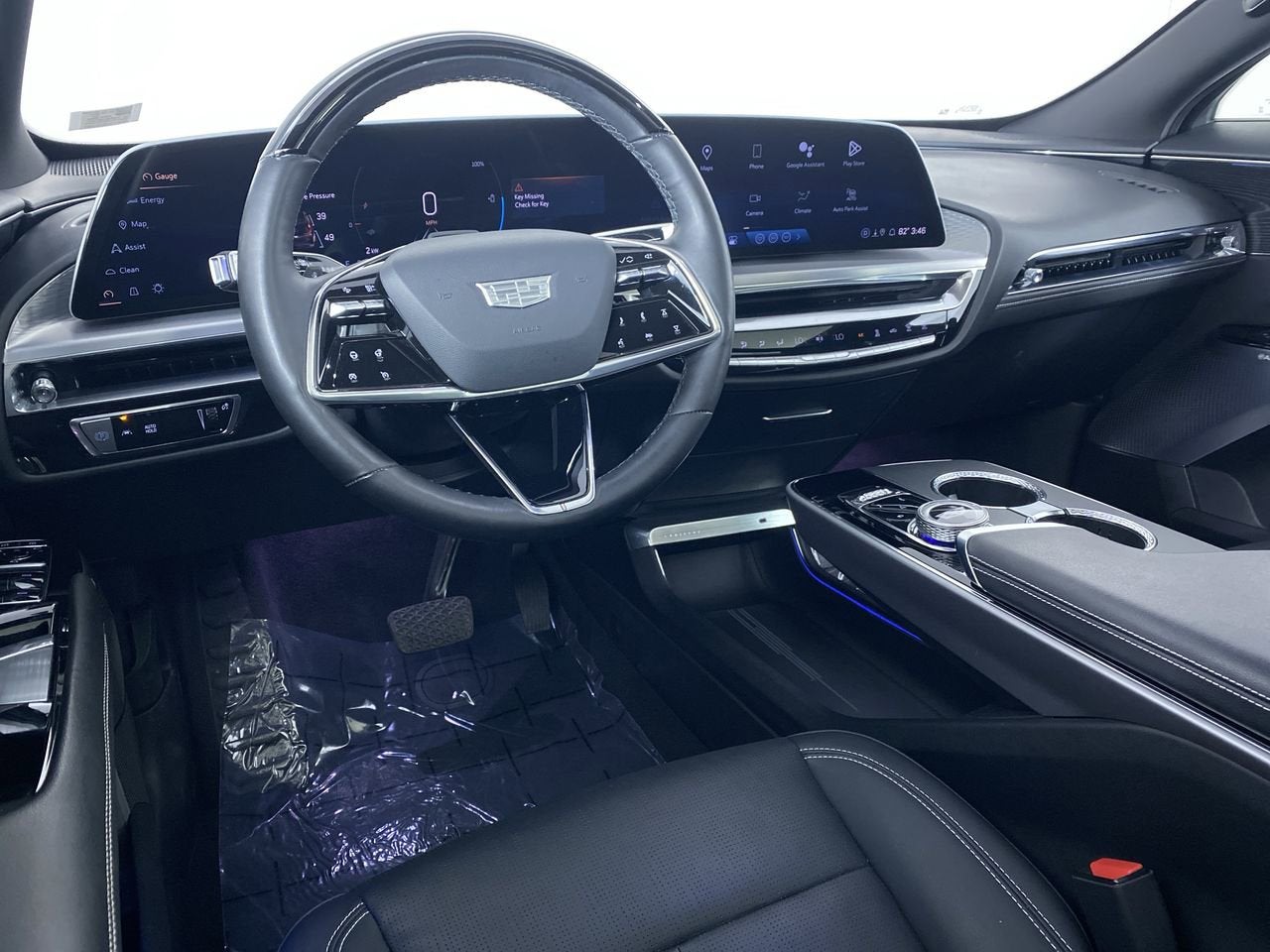 2024 Cadillac LYRIQ Luxury 3