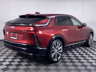 2024 Cadillac LYRIQ Luxury 3