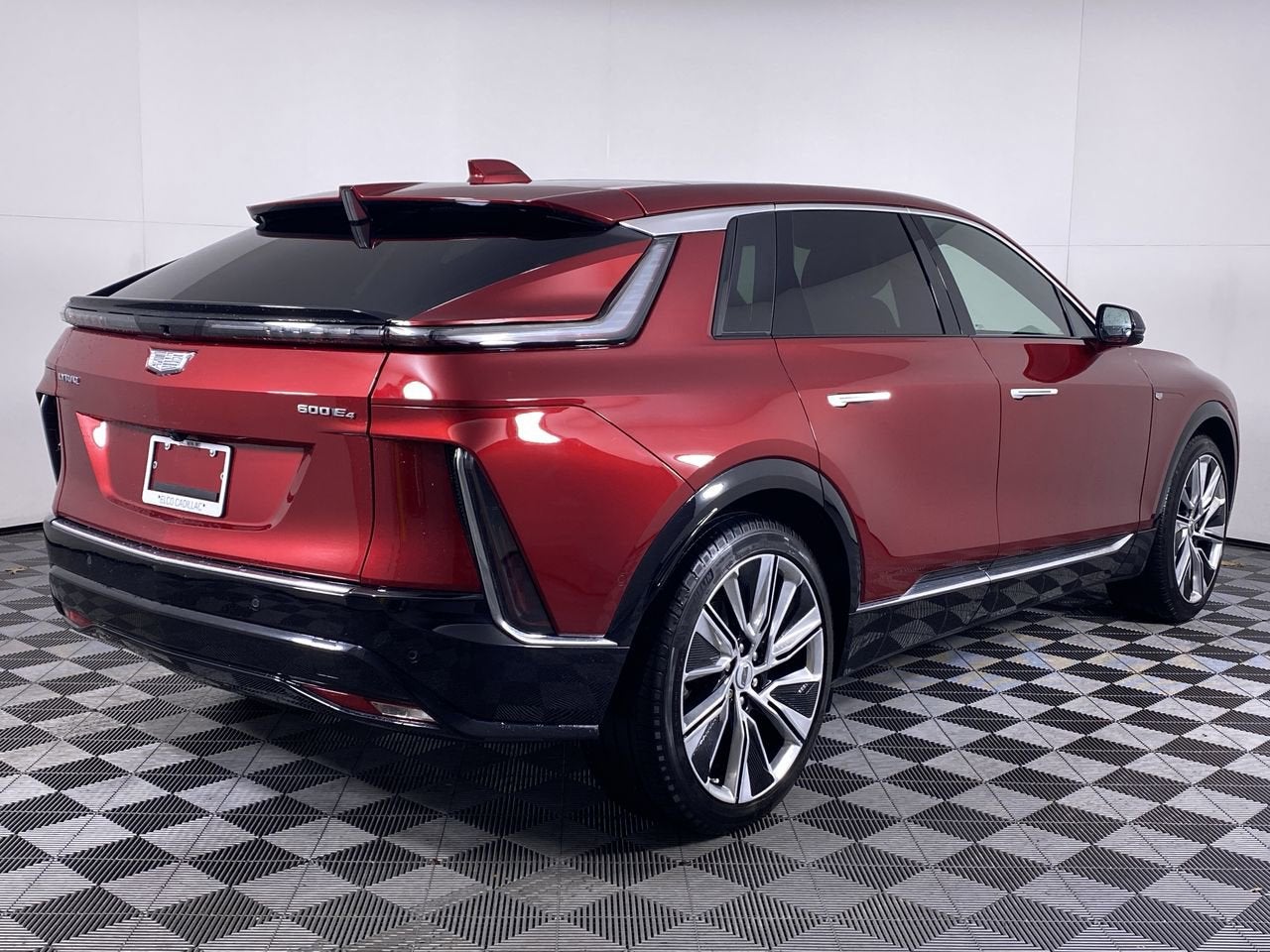 2024 Cadillac LYRIQ Luxury 3