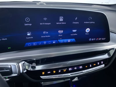 2024 Cadillac LYRIQ Luxury 3