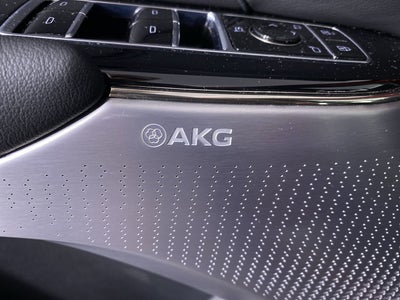 2024 Cadillac LYRIQ Luxury 3