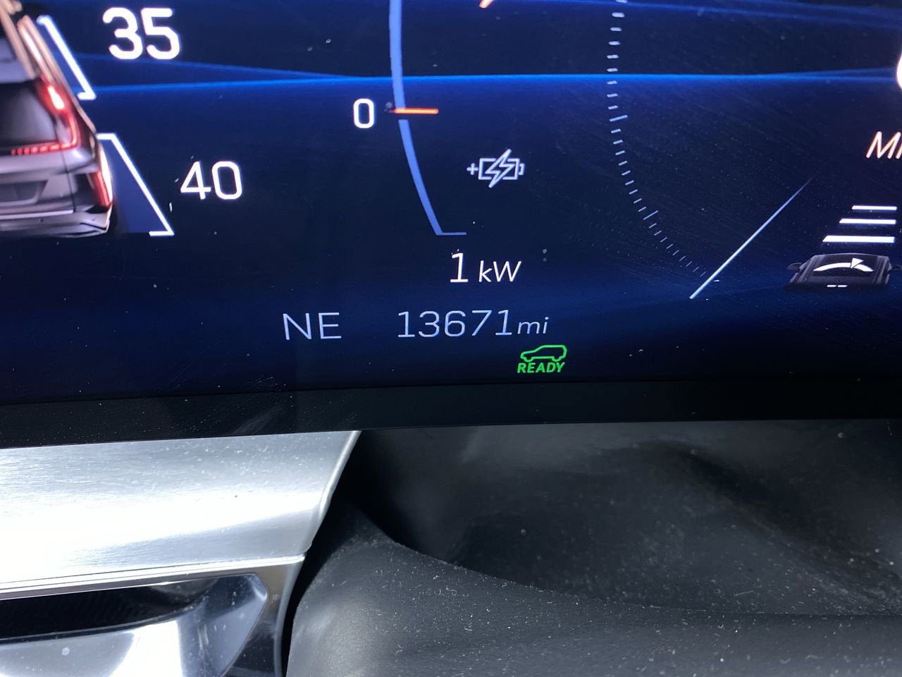 2024 Cadillac LYRIQ Luxury 3