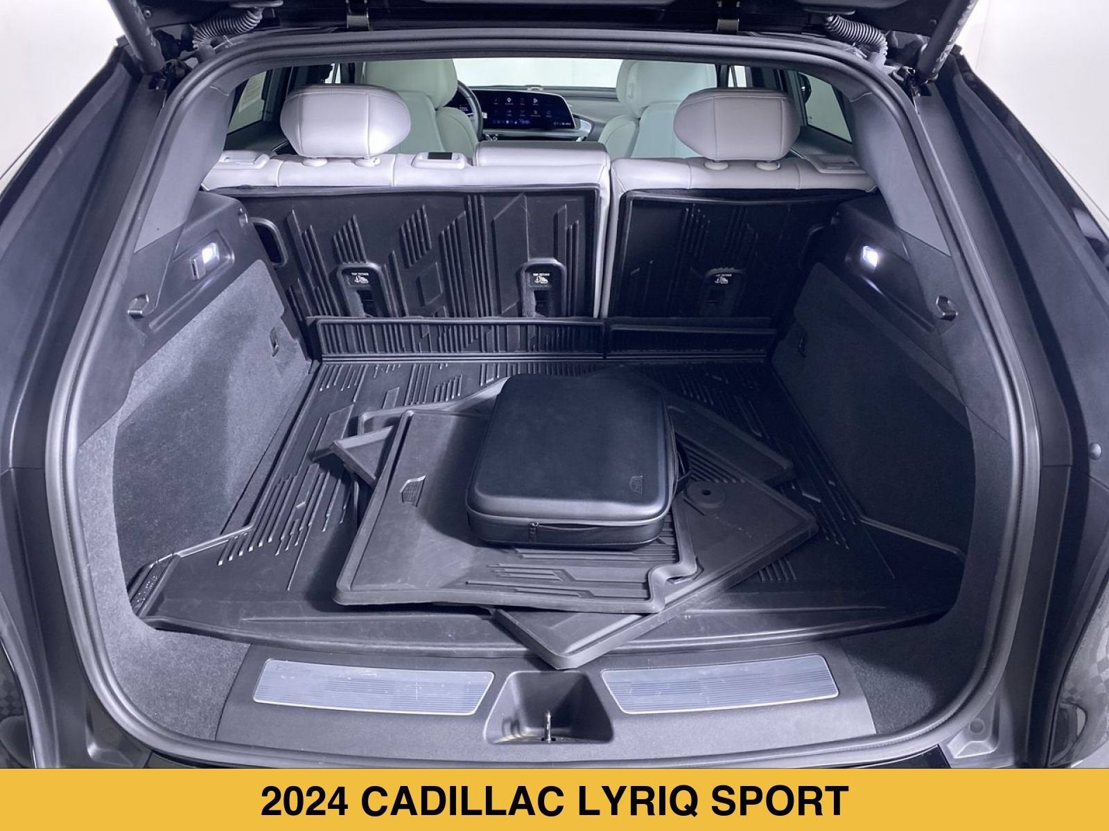 2024 Cadillac LYRIQ Sport 1