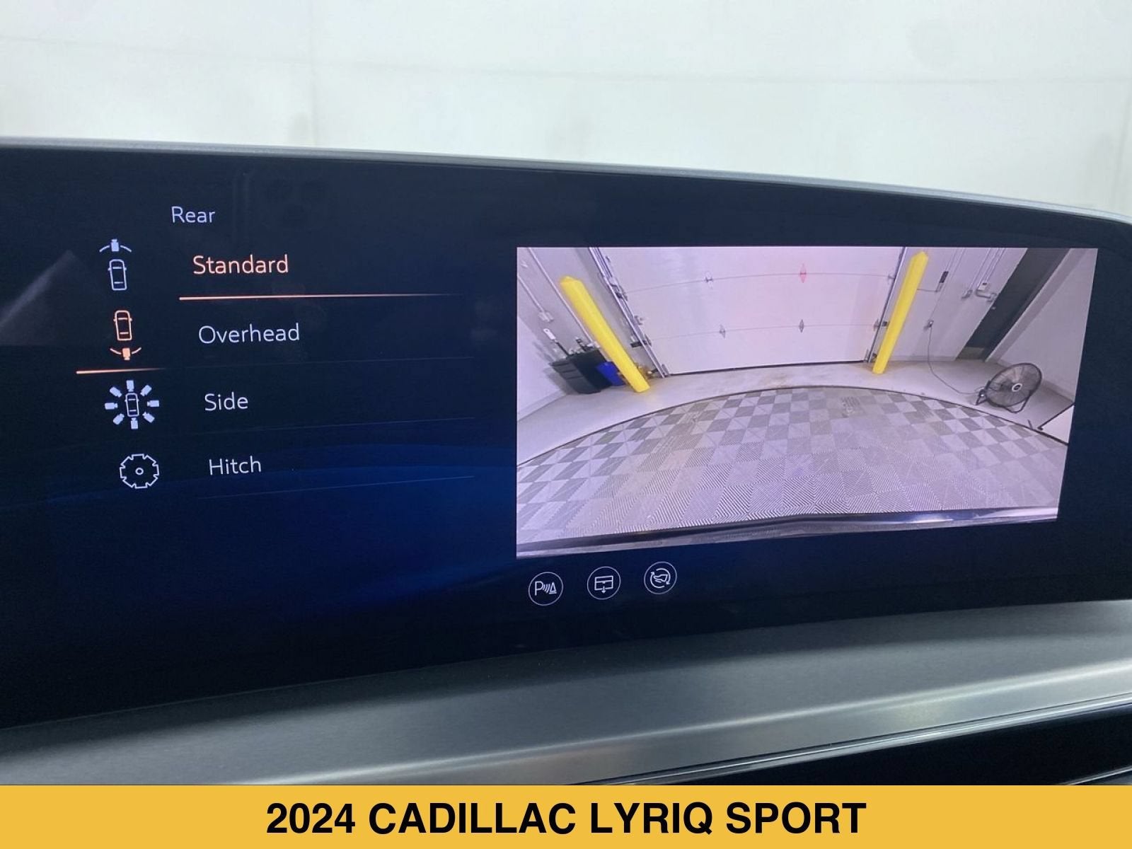 2024 Cadillac LYRIQ Sport 1