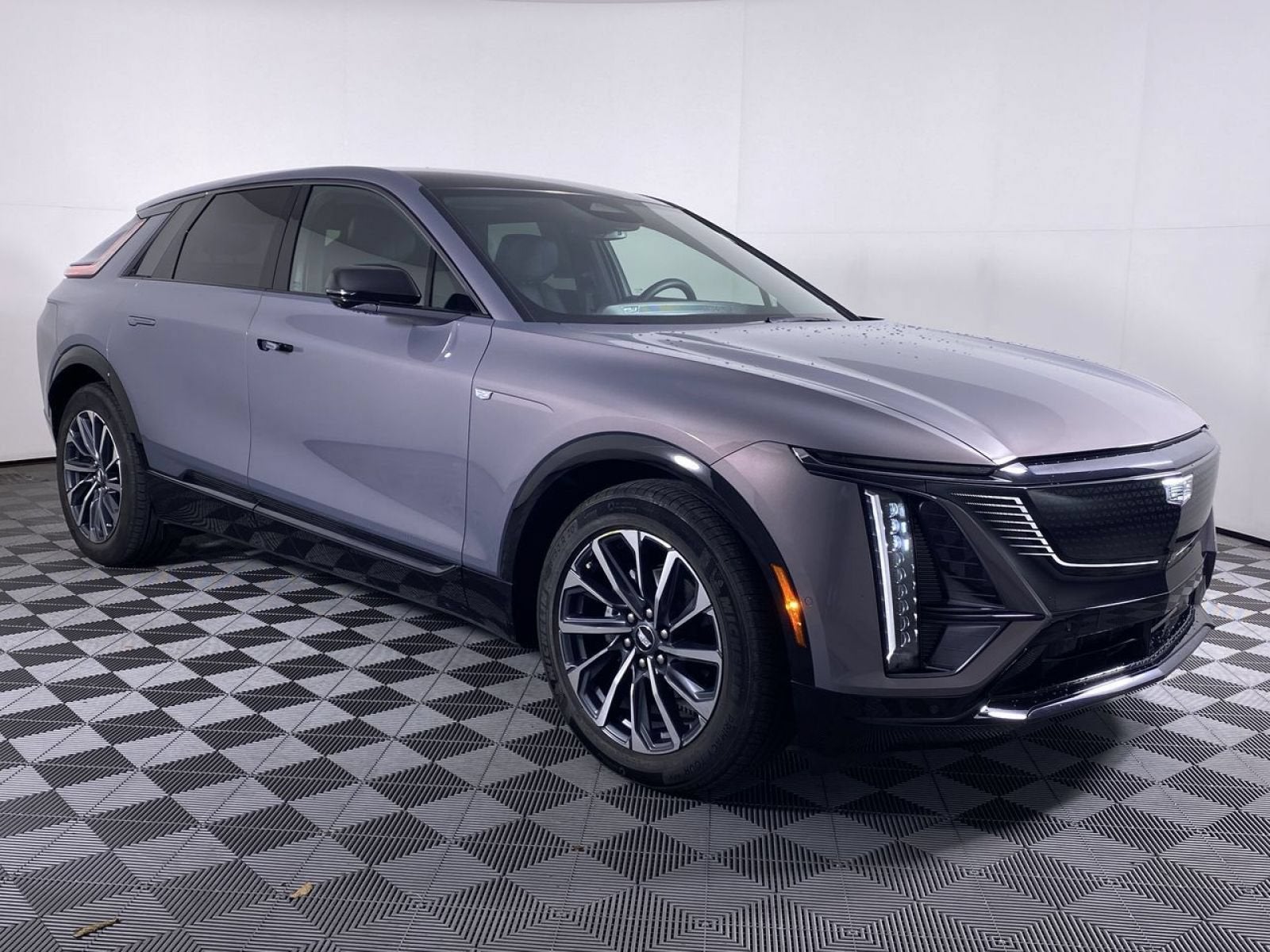 2024 Cadillac LYRIQ Sport 1