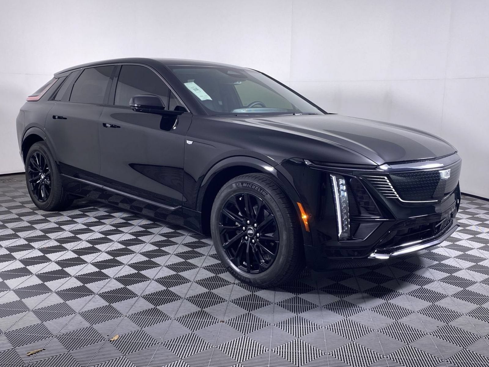 2024 Cadillac LYRIQ Sport 1