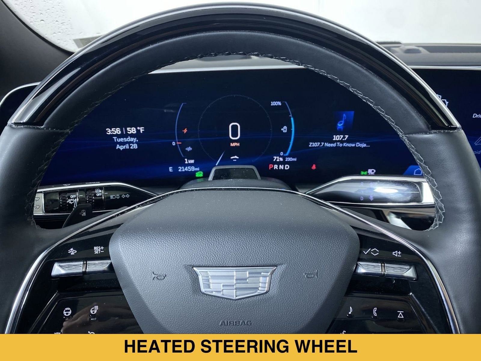 2025 Cadillac LYRIQ Luxury 3