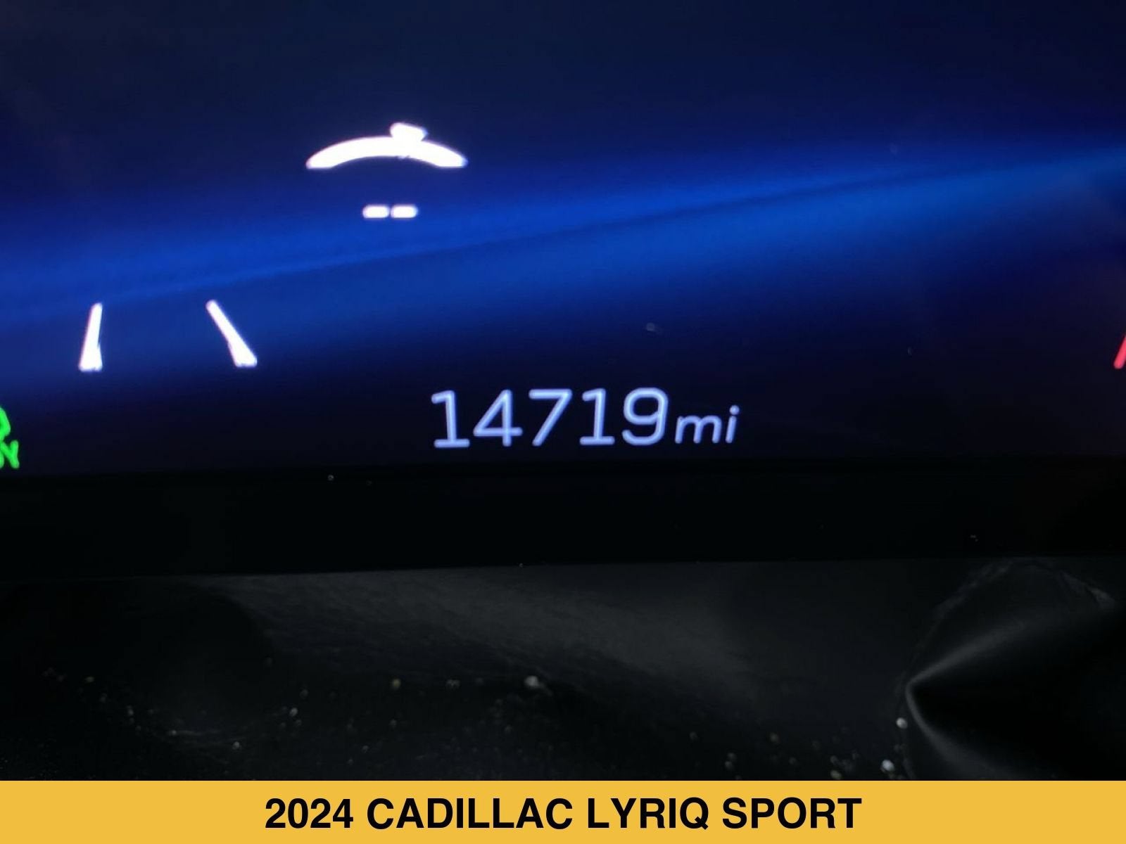 2024 Cadillac LYRIQ Sport 1