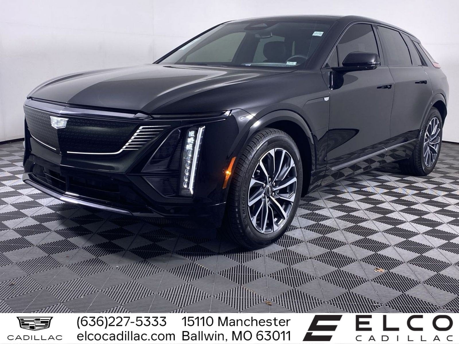 2024 Cadillac LYRIQ Sport 2