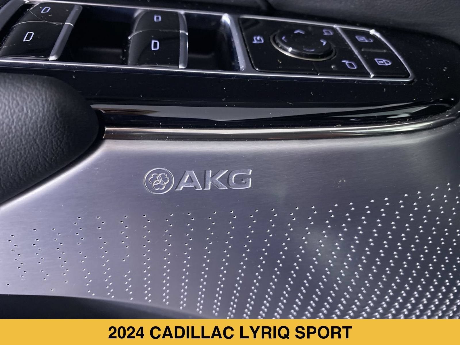 2024 Cadillac LYRIQ Sport 2