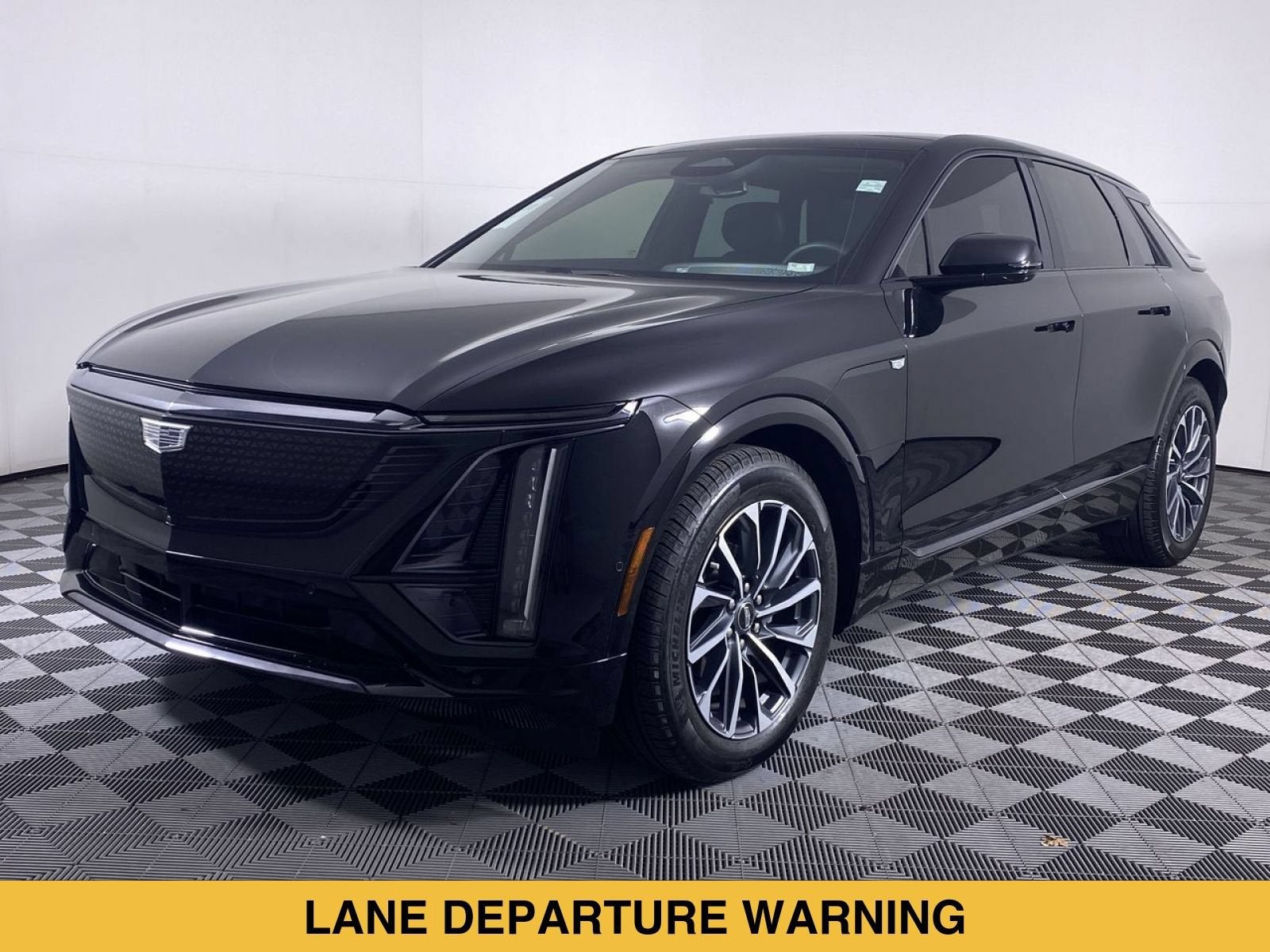 2024 Cadillac LYRIQ Sport 2