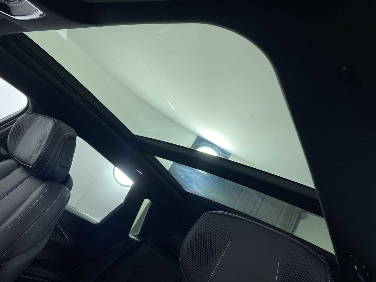 2024 Cadillac LYRIQ Sport 2