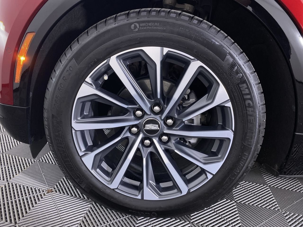 2024 Cadillac LYRIQ Sport 2
