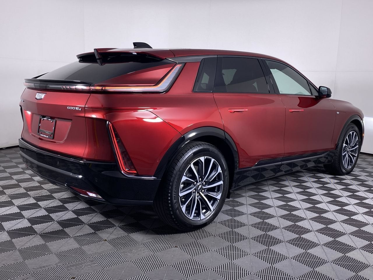 2024 Cadillac LYRIQ Sport 2