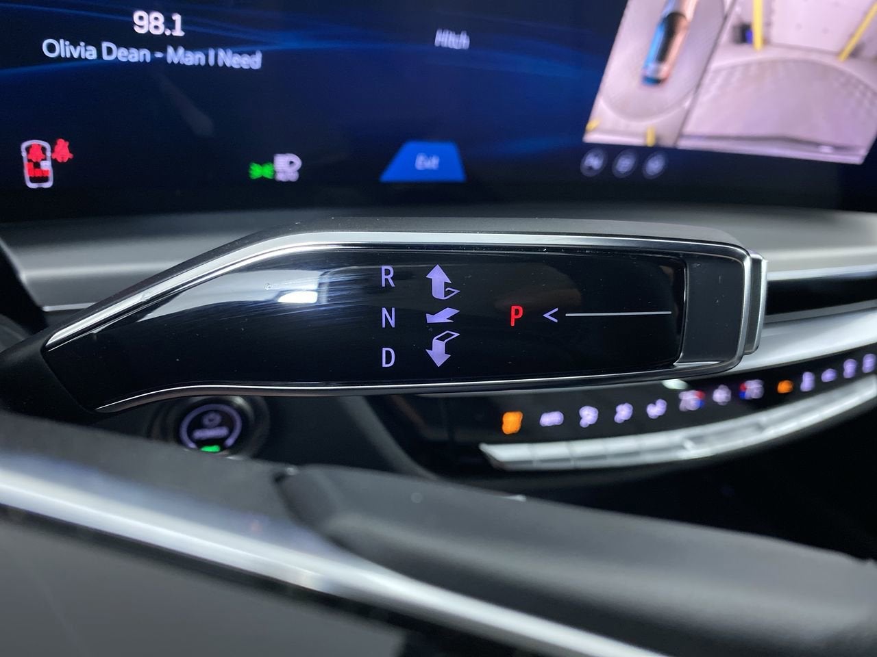 2024 Cadillac LYRIQ Sport 2