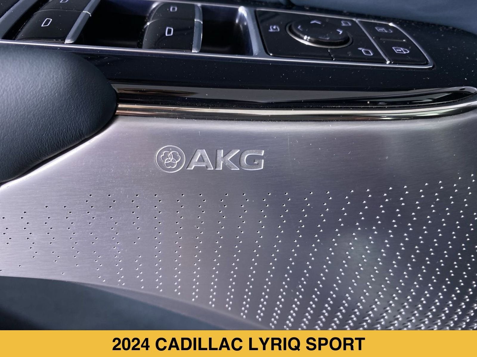2024 Cadillac LYRIQ Sport 3