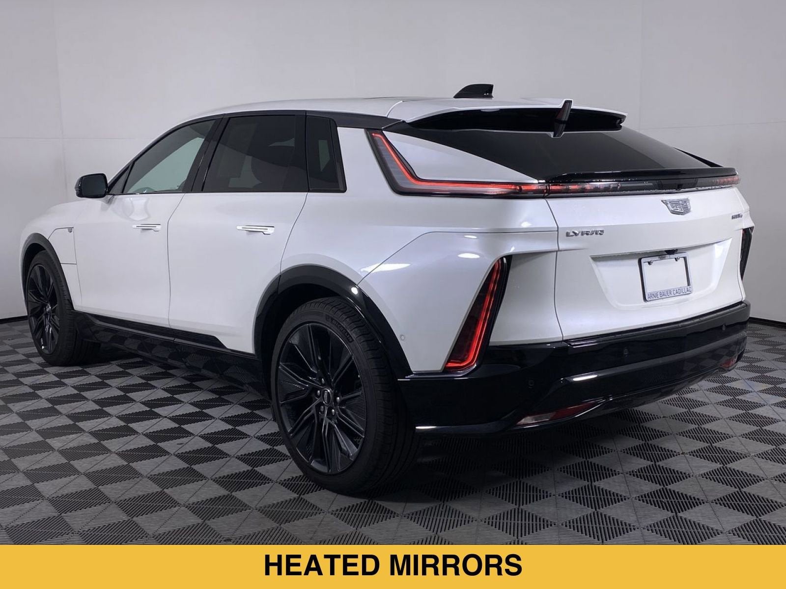 2024 Cadillac LYRIQ Sport 3