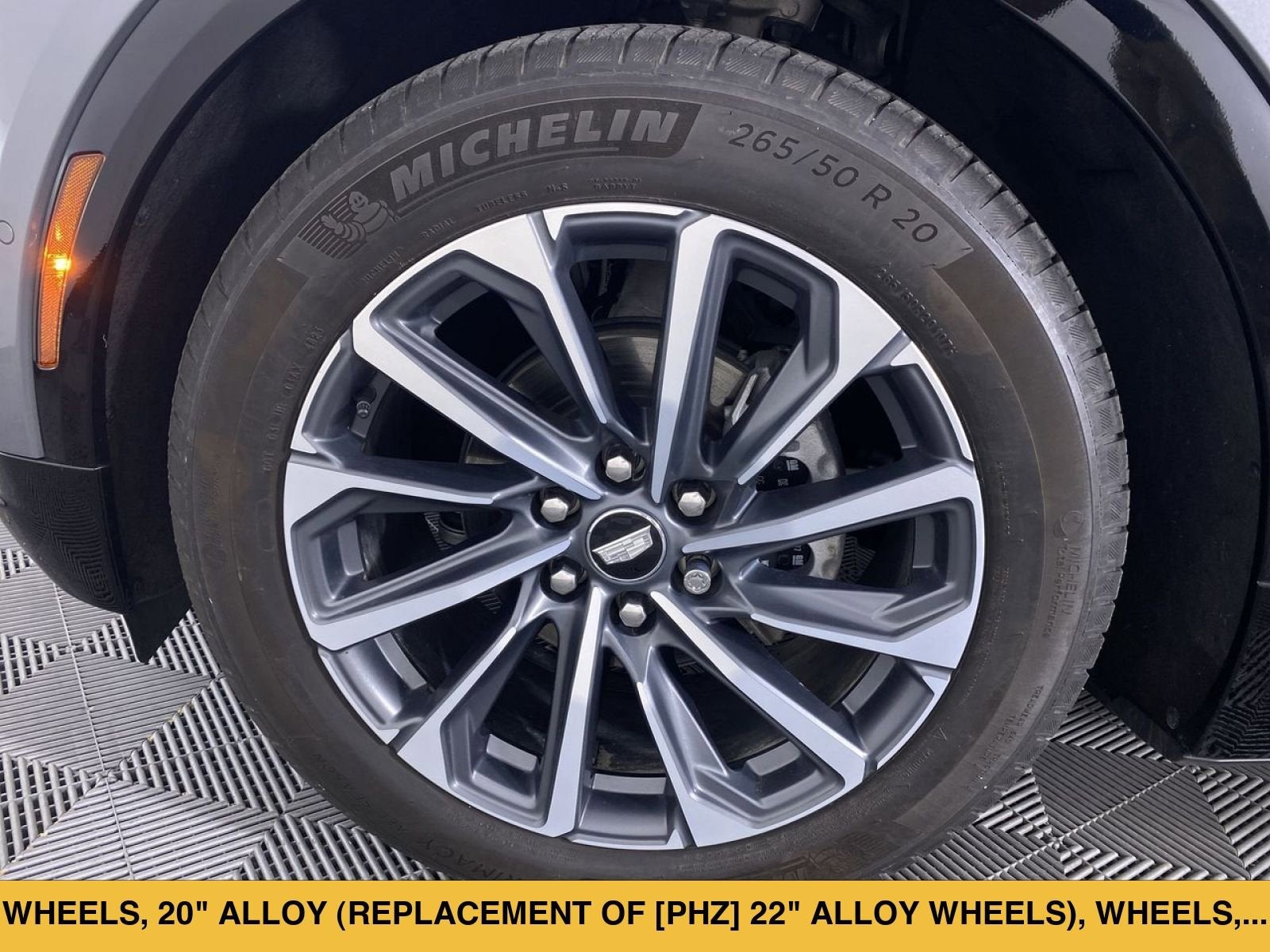 2024 Cadillac LYRIQ Sport 3