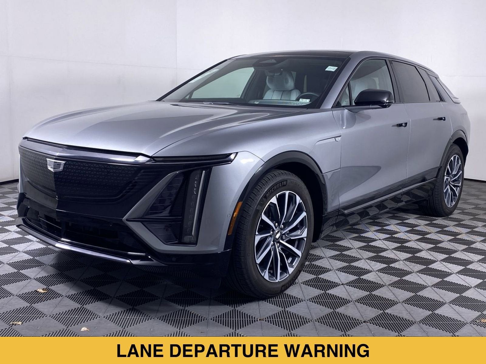 2024 Cadillac LYRIQ Sport 3