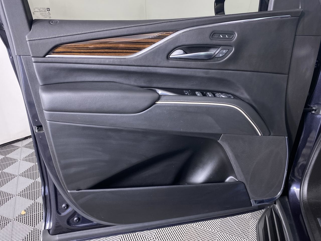 2022 Cadillac Escalade Luxury