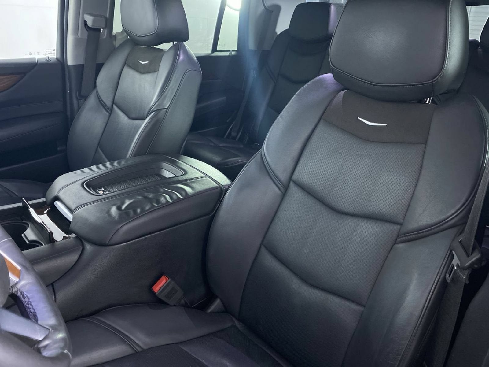 2018 Cadillac Escalade Luxury - Photo 12