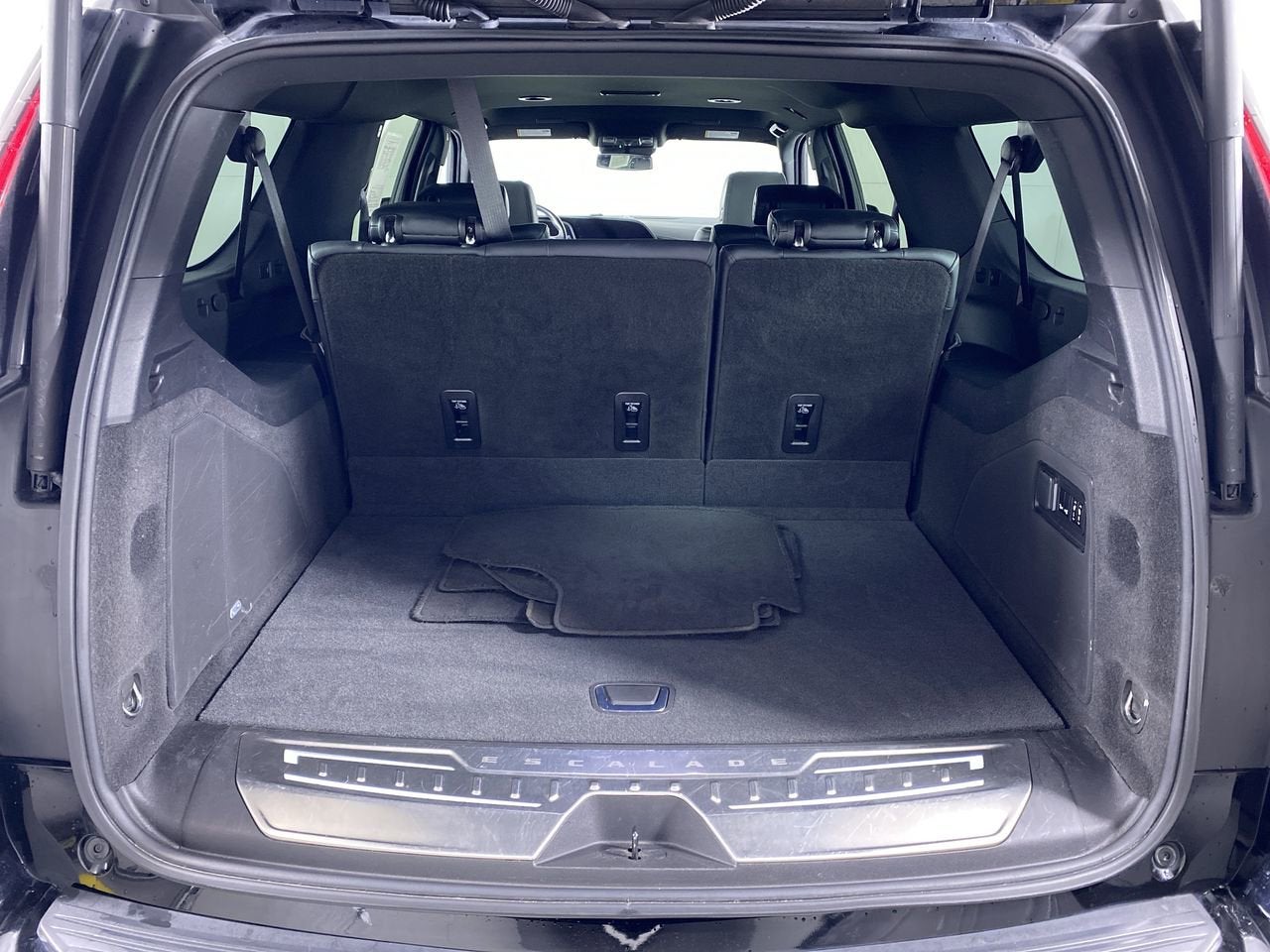 2023 Cadillac Escalade ESV Luxury