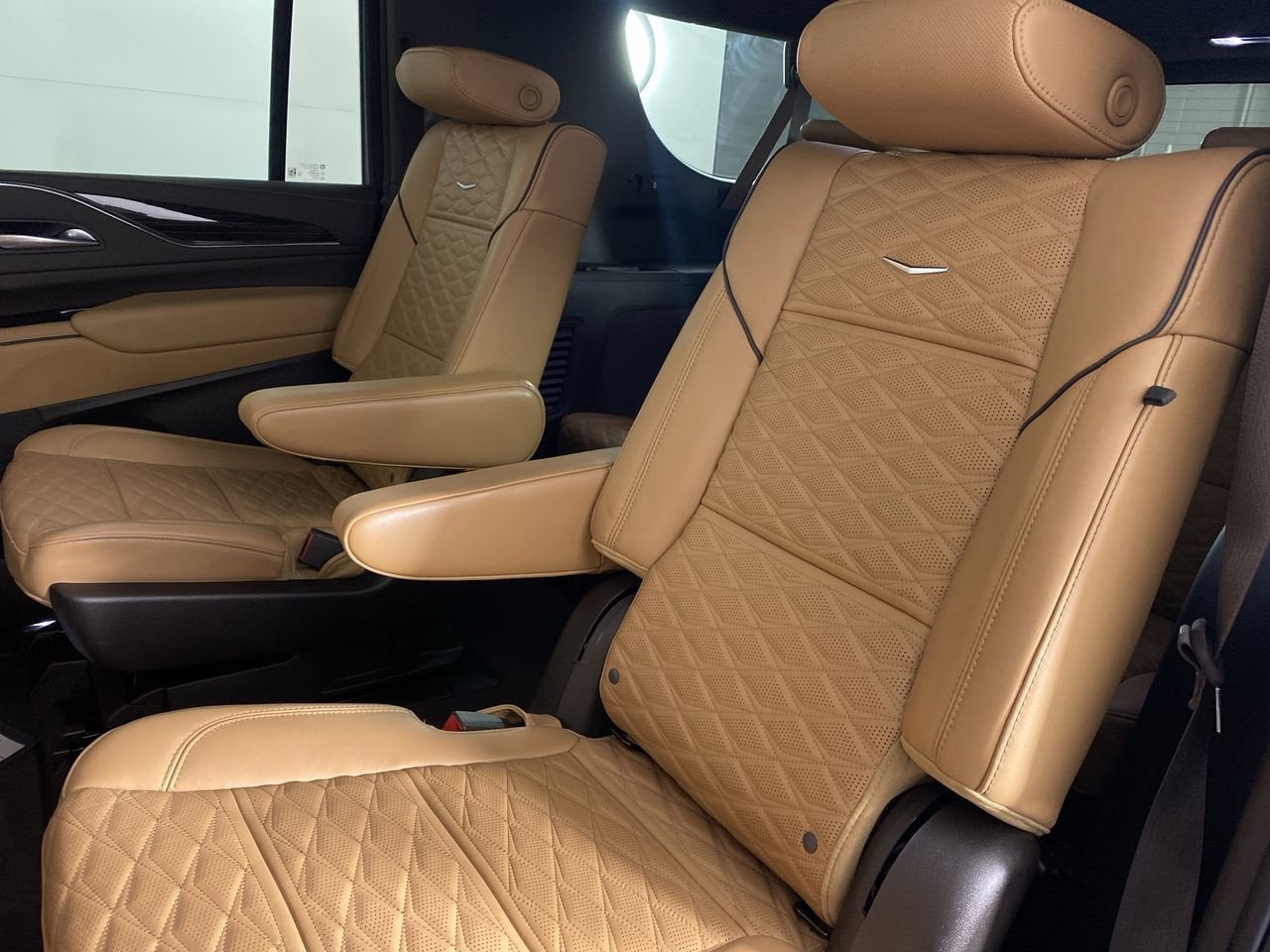 2024 Cadillac Escalade ESV Premium Luxury