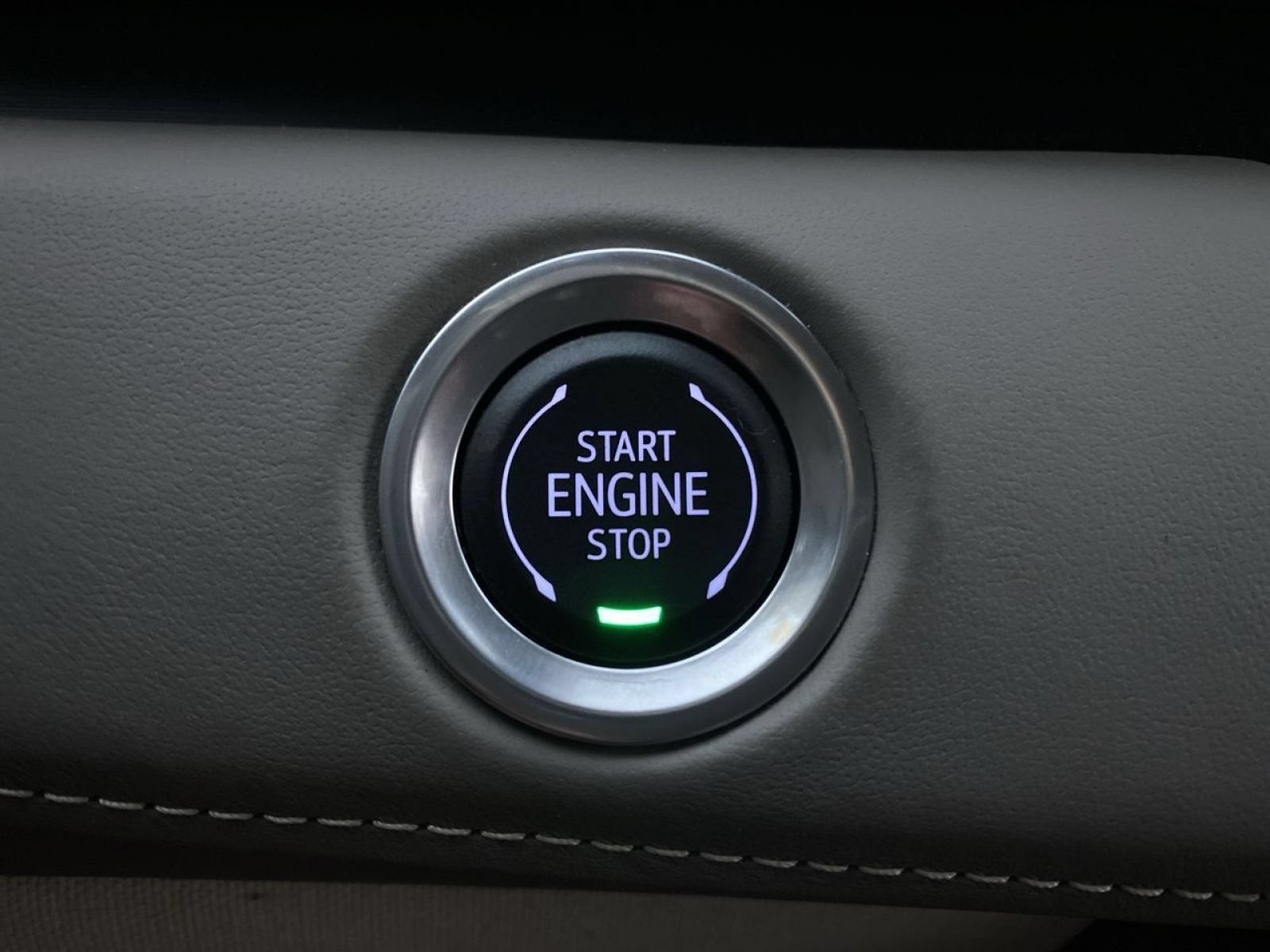 2024 Cadillac Escalade ESV Sport Platinum