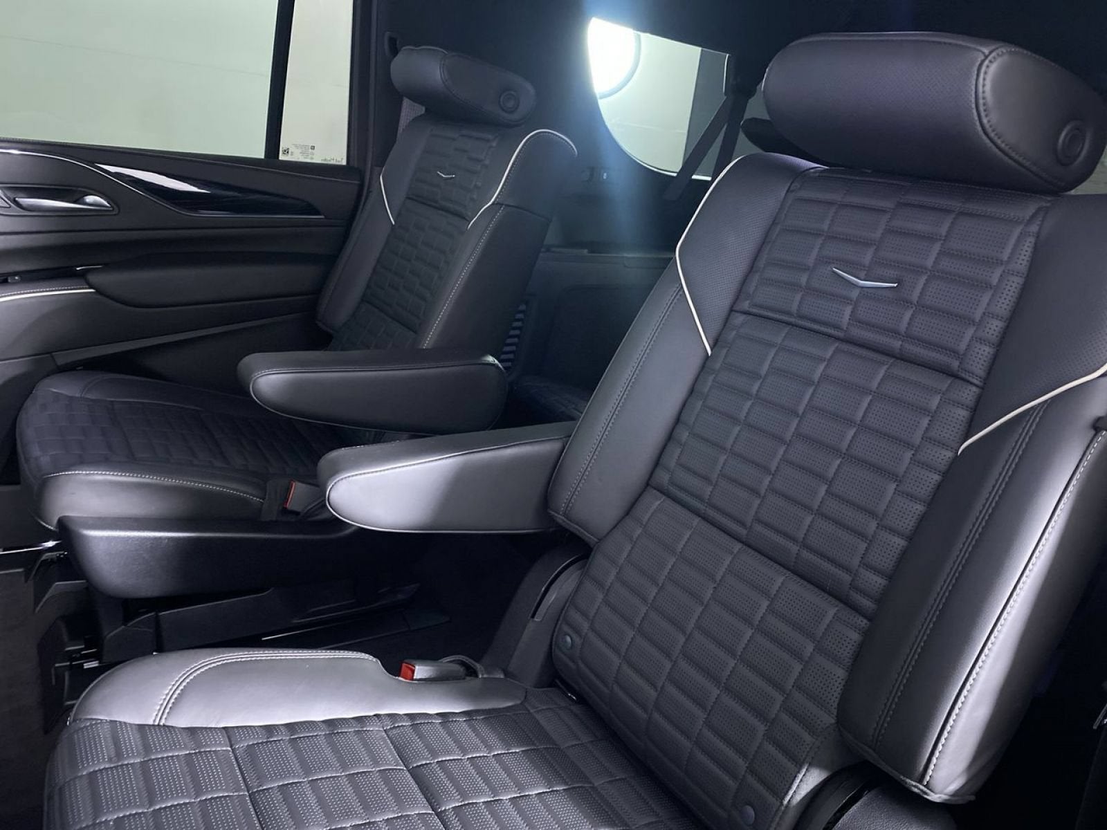 2023 Cadillac Escalade ESV AWD V-Series
