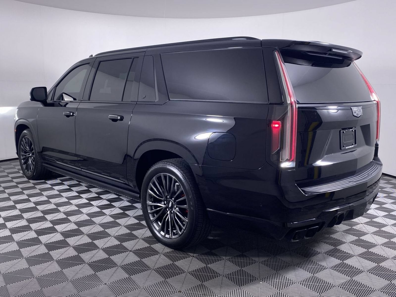 2023 Cadillac Escalade ESV AWD V-Series