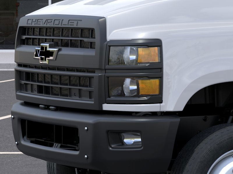 2025 Chevrolet Silverado 6500 HD Work Truck
