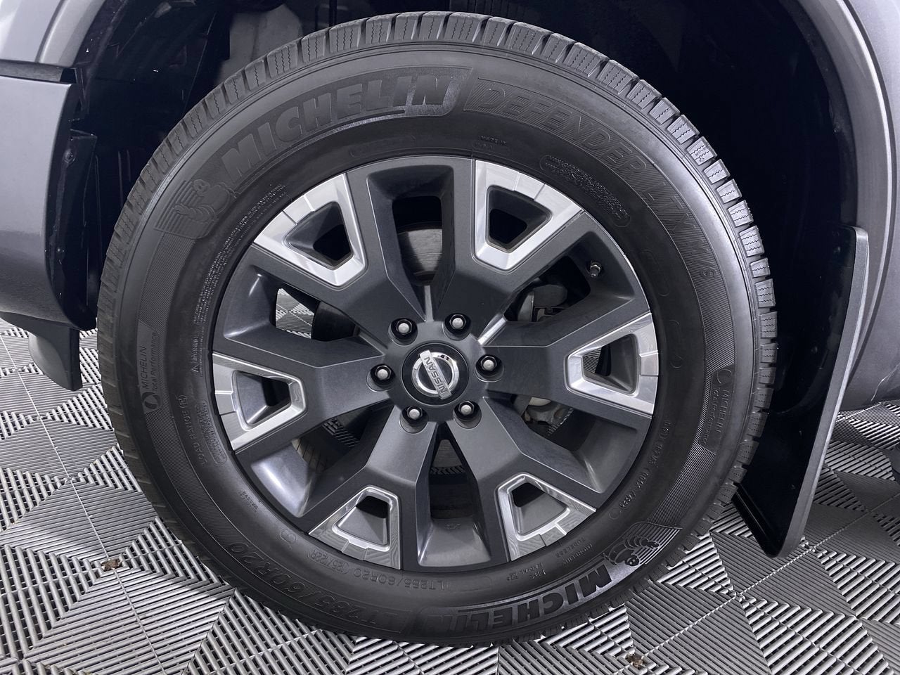 2022 Nissan TITAN Crew Cab Platinum Reserve 4x4